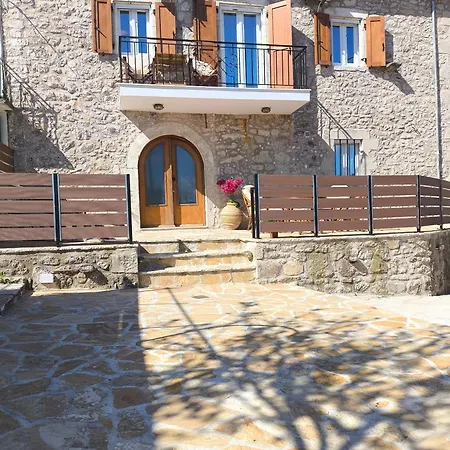 Stone Deluxe Lefkada Tatil Evi *