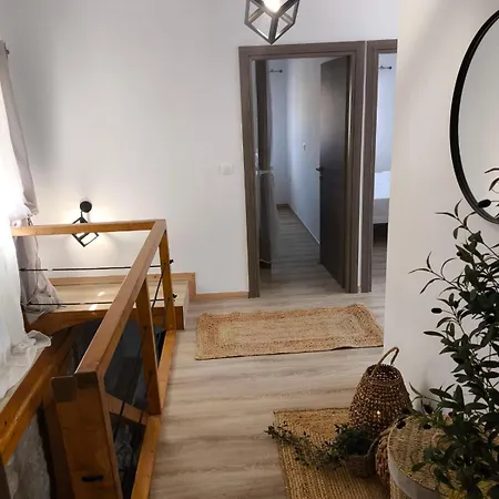 بيت للعطل Stone Deluxe Lefkada *